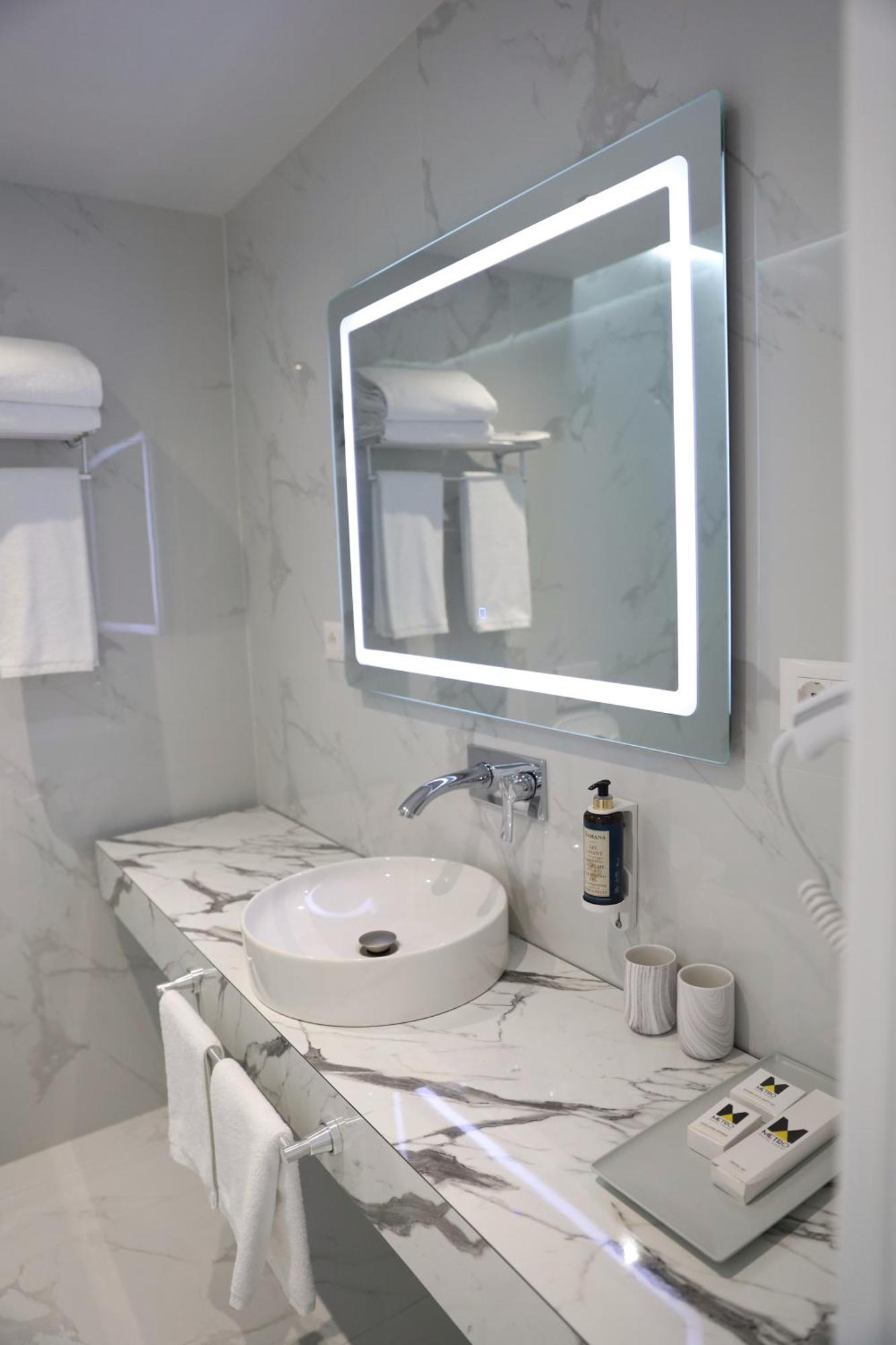 Metro Terminal Hotel Mjull-Bethore